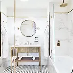 Grand Powers Hotel