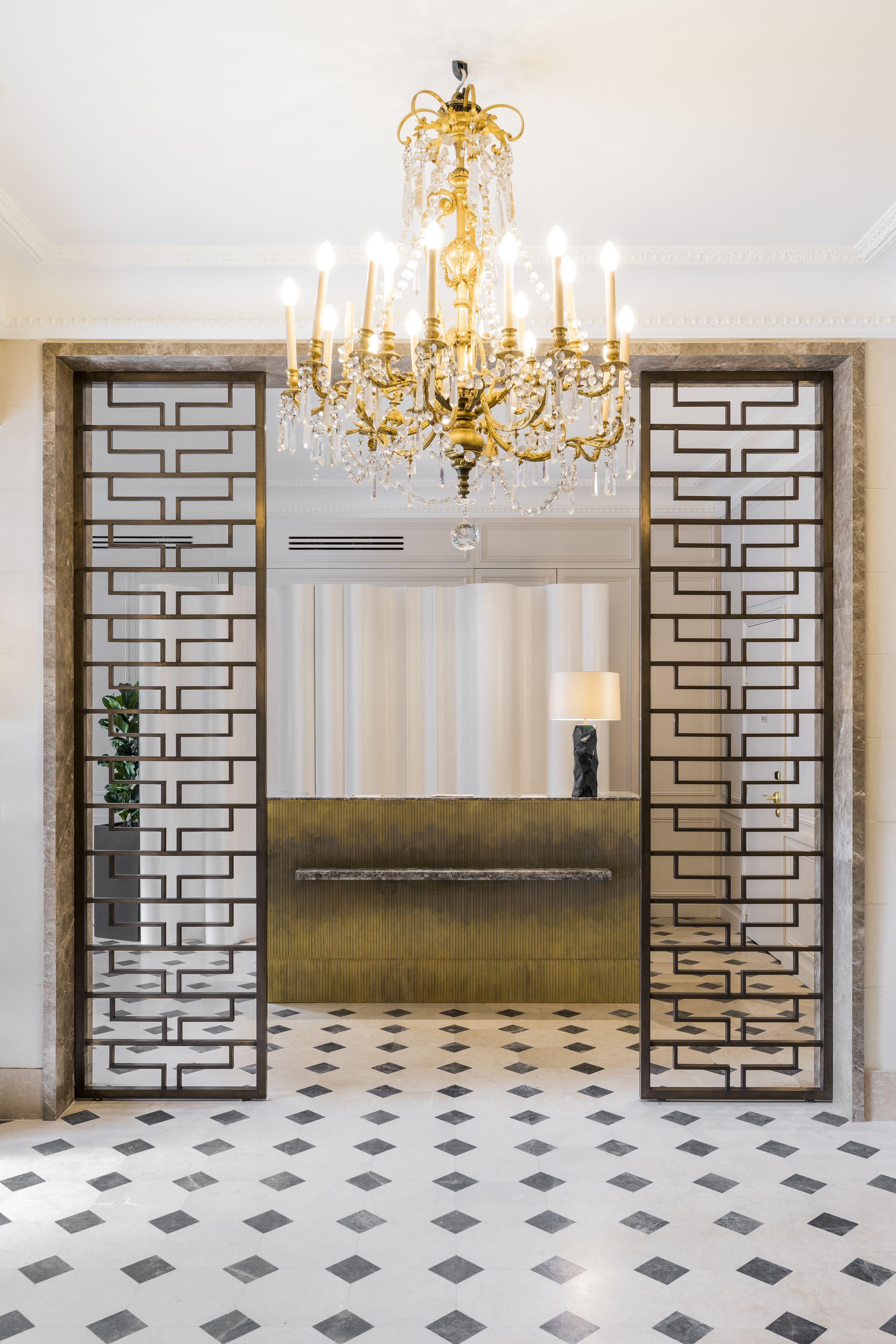 Grand Hotel